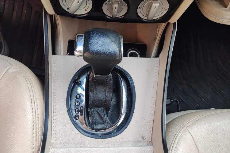 Used Volkswagen Lavida 2008 1.6L Automatic Joy Edition Gear Lever