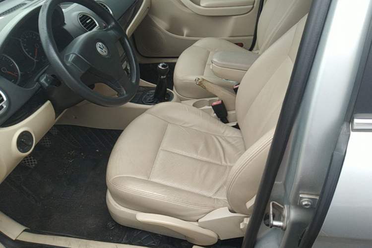 Used Volkswagen Lavida 2008 1.6L Manual Premium Edition Left Front Seat