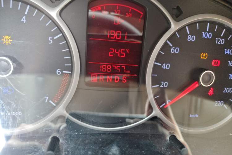 Used Volkswagen Lavida 2008 1.6L Automatic Prestige Edition Odometer Close Up