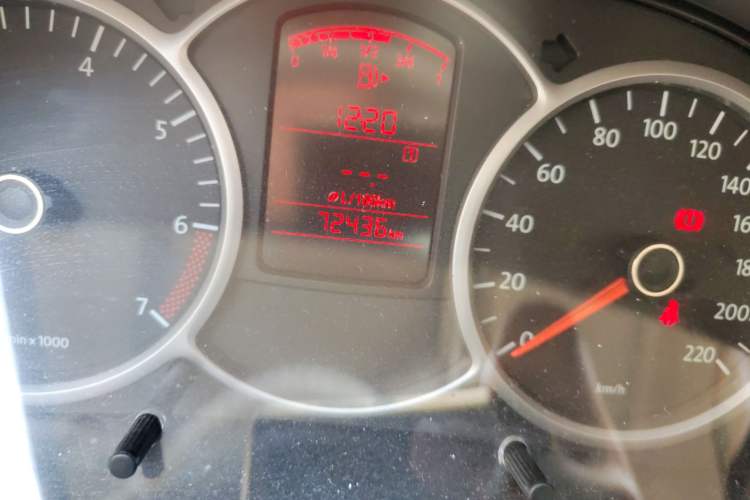 Used Volkswagen Lavida 2008 1.6L Manual Premium Edition Odometer Close Up