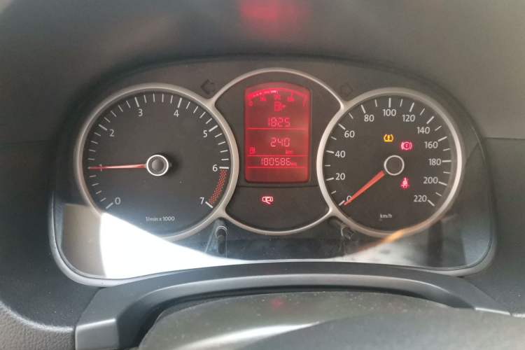 Used Volkswagen Lavida 2008 1.6L Manual Premium Edition Odometer Close Up
