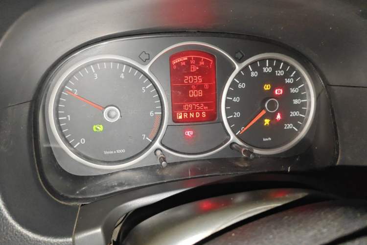 Used Volkswagen Lavida 2008 1.6L Automatic Prestige Edition Odometer Close Up