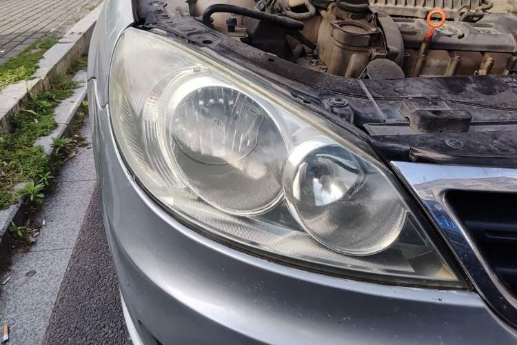 Used Volkswagen Lavida 2008 1.6L Automatic Joy Edition Right Front Headlight