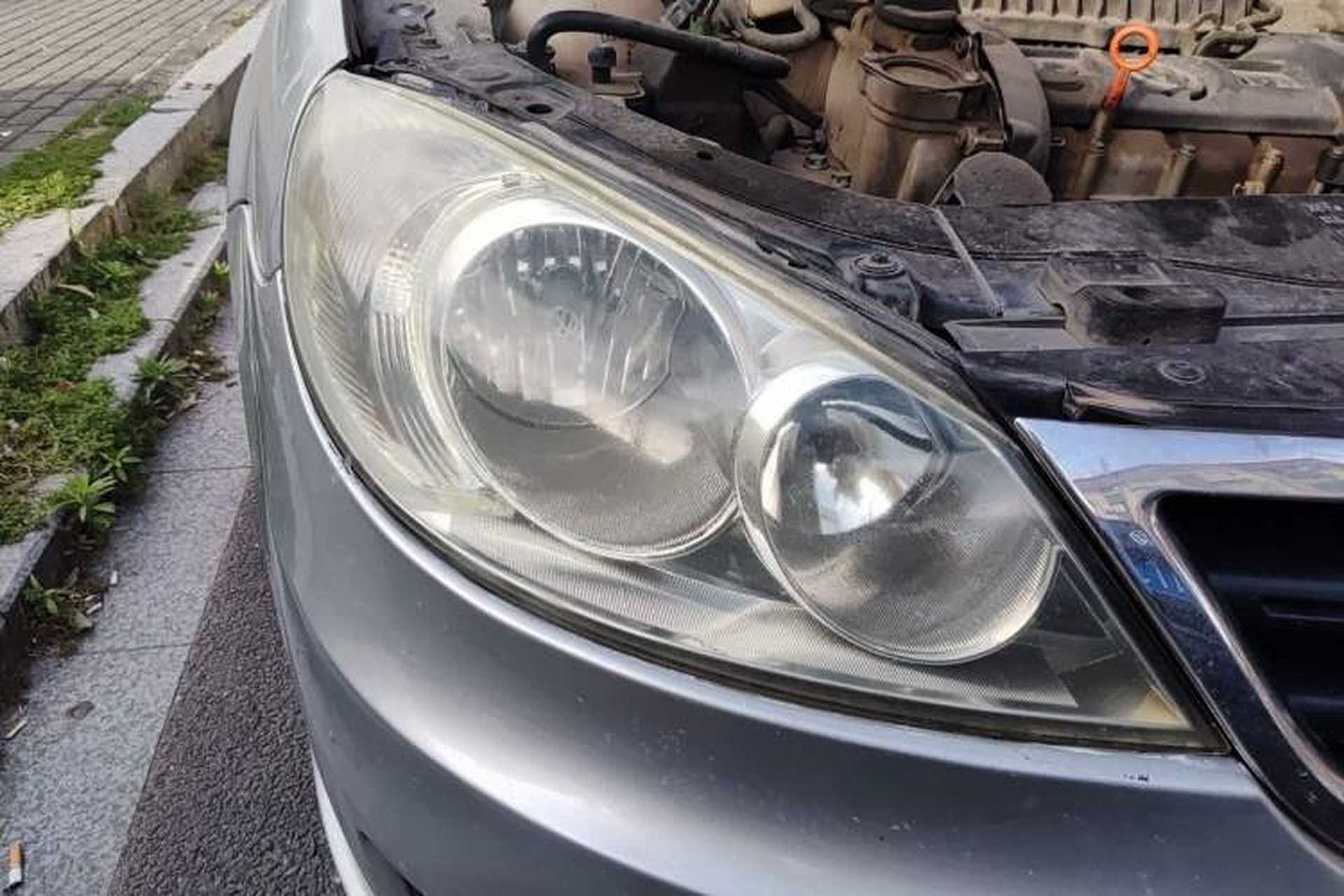 Used Volkswagen Lavida 2008 1.6L Automatic Joy Edition Right Front Headlight