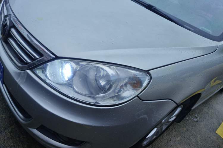 Used Volkswagen Lavida 2008 1.6L Automatic Prestige Edition Right Front Headlight