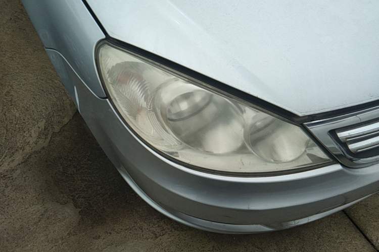 Used Volkswagen Lavida 2008 1.6L Manual Premium Edition Right Front Headlight