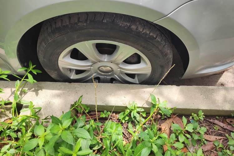 Used Volkswagen Lavida 2008 1.6L Automatic Pinxuan Edition Right Front Wheel Hub