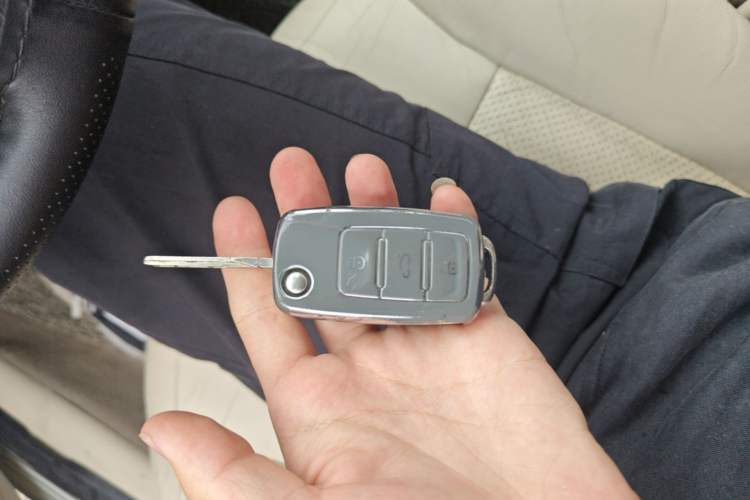 Used Volkswagen Lavida 2008 1.6L Automatic Prestige Edition Vehicle Key