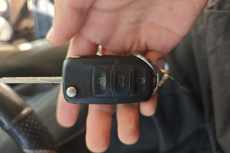 Used Volkswagen Lavida 2008 1.6L Manual Premium Edition Vehicle Key
