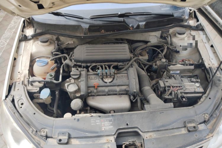 Used Volkswagen Lavida 2008 1.6L Automatic Prestige Edition Engine Bay
