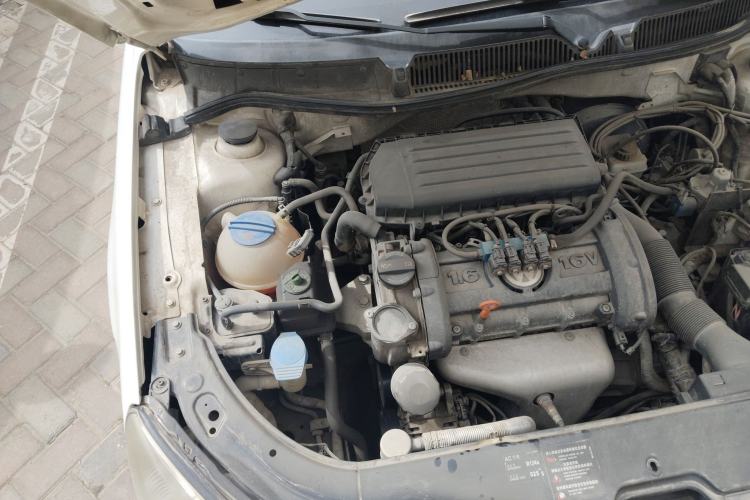 Used Volkswagen Lavida 2008 1.6L Automatic Prestige Edition Engine Bay Right