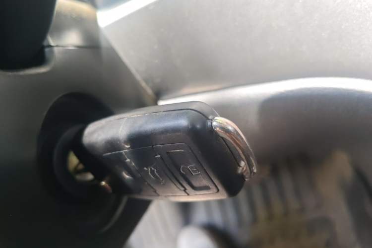 Used Volkswagen Lavida 2008 1.6L Automatic Prestige Edition Vehicle Key