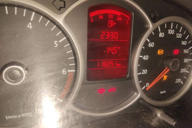 Used Volkswagen Lavida 2009 2.0L Manual - PinYou Version Odometer Close Up