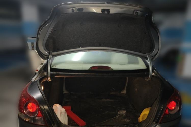 Used Volkswagen Lavida 2009 2.0L Manual - PinYou Version Trunk