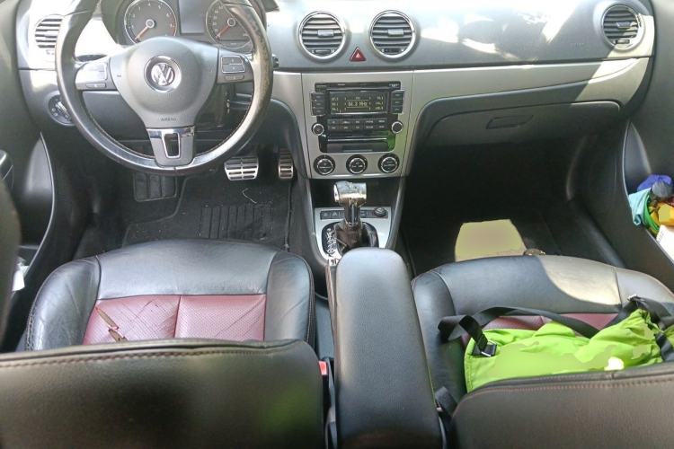 Used Volkswagen Lavida 2010 1.4TSI Sport Edition Center Console