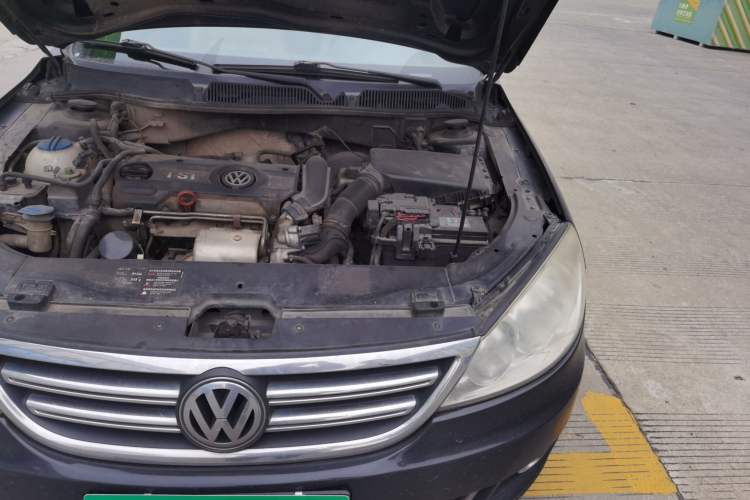 Used Volkswagen Lavida 2010 1.4TSI Sport Edition Engine Bay Left