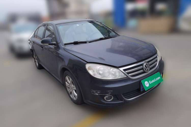 Used Volkswagen Lavida 2010 1.4TSI Sport Edition Front Right 45 Deg