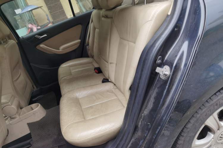 Used Volkswagen Lavida 2010 1.4TSI Sport Edition Left Rear Seat