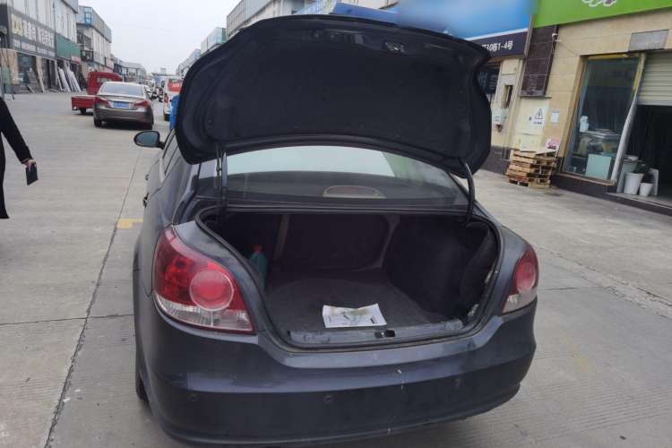 Used Volkswagen Lavida 2010 1.4TSI Sport Edition Trunk