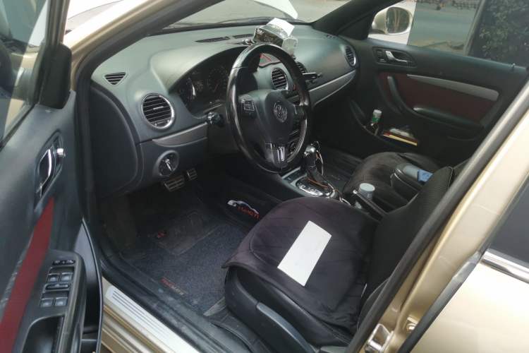 Used Volkswagen Lavida 2010 1.4TSI Sport Edition Driver Seat