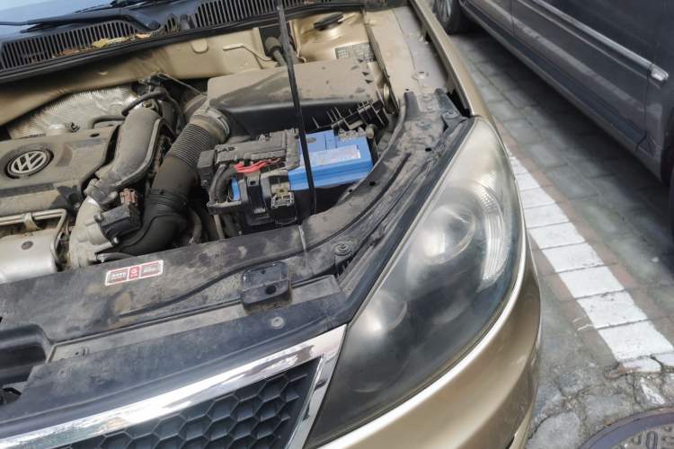 Used Volkswagen Lavida 2010 1.4TSI Sport Edition Engine Bay Left