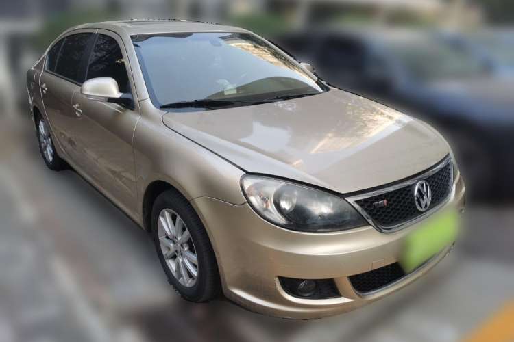 Used Volkswagen Lavida 2010 1.4TSI Sport Edition Front Right 45 Deg
