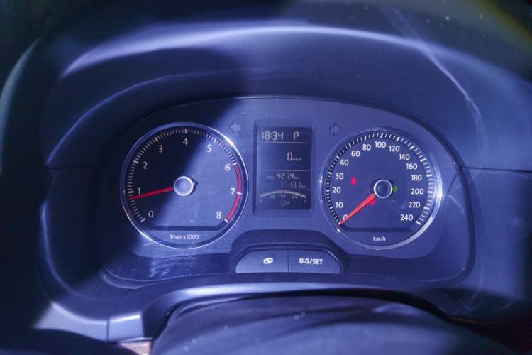 Used Volkswagen Lavida 2010 1.4TSI Sport Edition Instrument Cluster