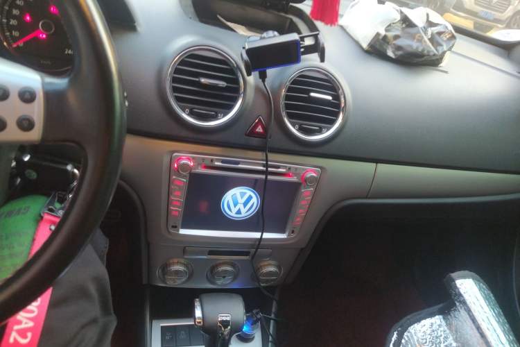 Used Volkswagen Lavida 2010 1.4TSI Sport Edition Audio And AC Panel