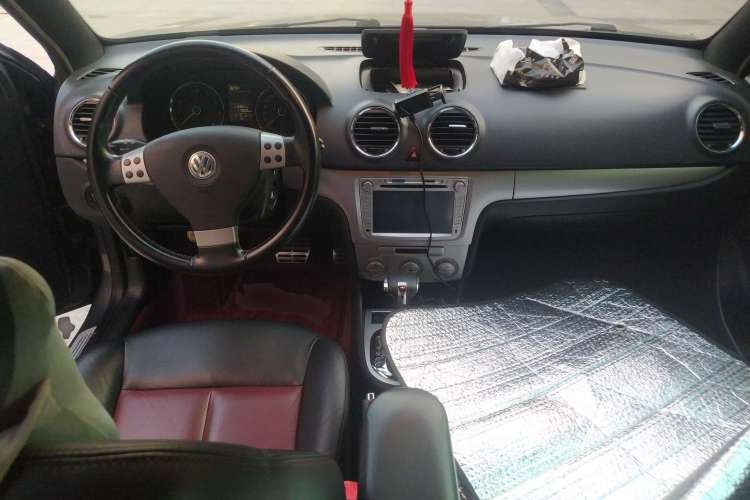 Used Volkswagen Lavida 2010 1.4TSI Sport Edition Center Console