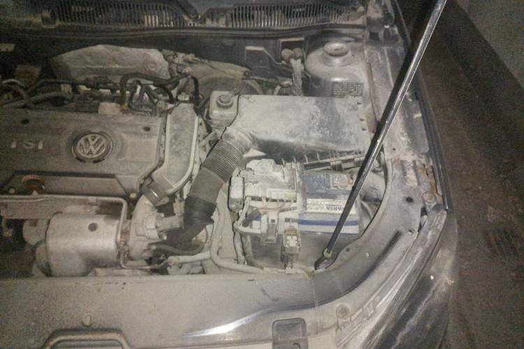 Used Volkswagen Lavida 2010 1.4TSI Sport Edition Engine Bay Left