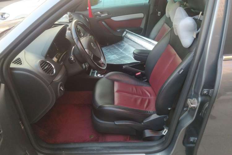 Used Volkswagen Lavida 2010 1.4TSI Sport Edition Left Front Seat