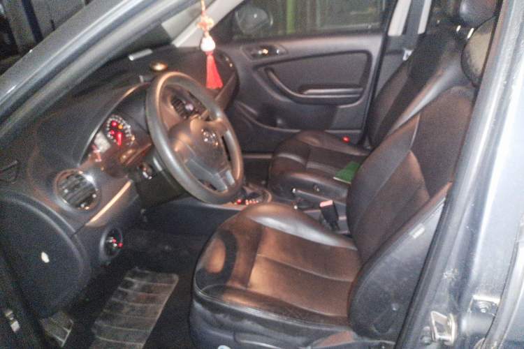 Used Volkswagen Lavida 2010 1.4TSI Sport Edition Left Front Seat