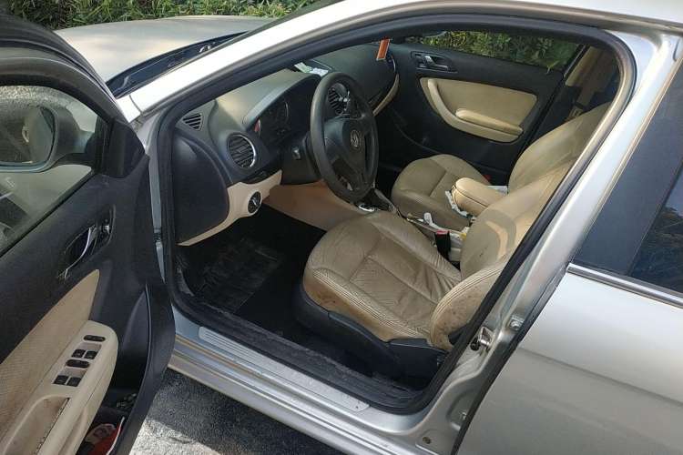 Used Volkswagen Lavida 2010 1.4TSI Sport Edition Driver Seat