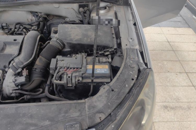 Used Volkswagen Lavida 2010 1.4TSI Sport Edition Engine Bay Left