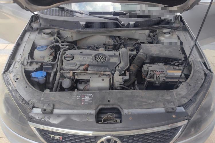 Used Volkswagen Lavida 2010 1.4TSI Sport Edition Engine Bay