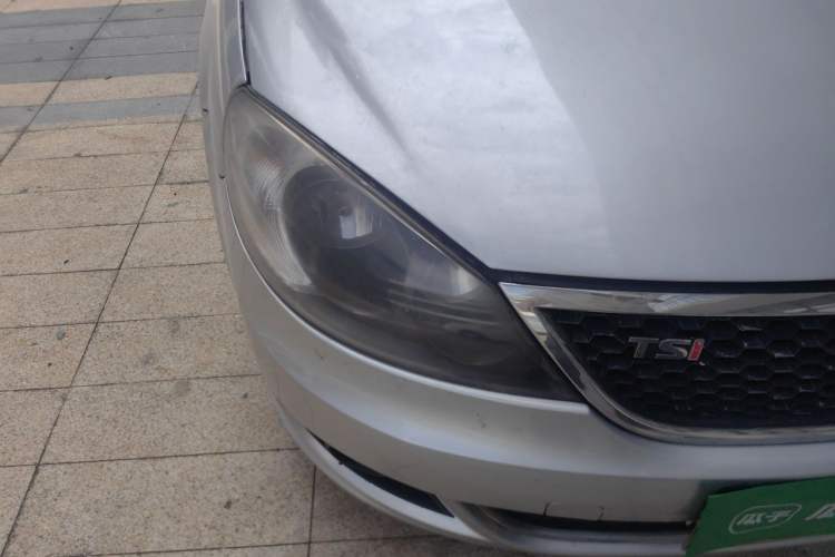 Used Volkswagen Lavida 2010 1.4TSI Sport Edition Right Front Headlight