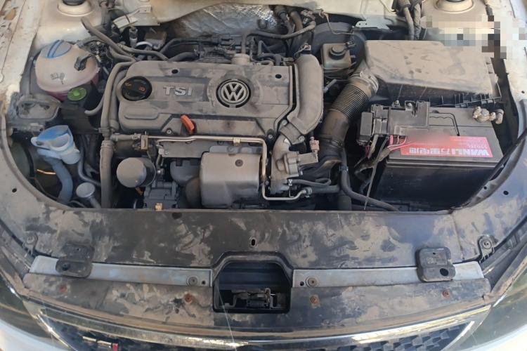 Used Volkswagen Lavida 2010 1.4TSI Sport Edition Engine Bay