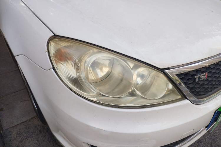 Used Volkswagen Lavida 2010 1.4TSI Sport Edition Right Front Headlight