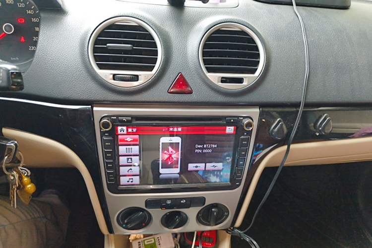 Used Volkswagen Lavida 2011 1.6L Manual Joy Version Audio And AC Panel