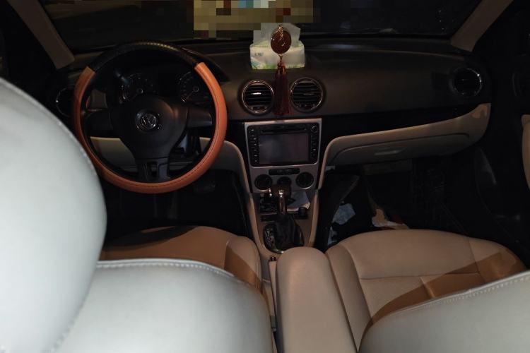 Used Volkswagen Lavida 2011 1.4 TSI DSG Prestige Edition Center Console