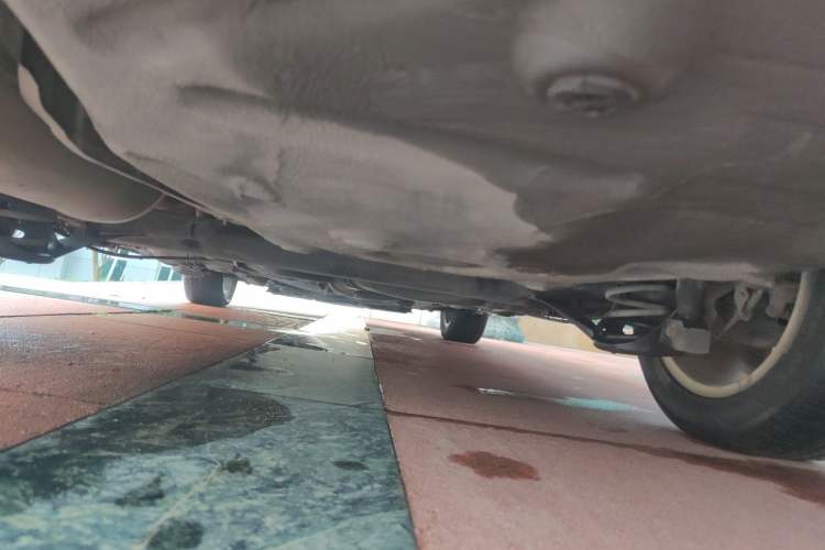 Used Volkswagen Lavida 2011 1.6L Automatic Pinxuan Edition Chassis Front