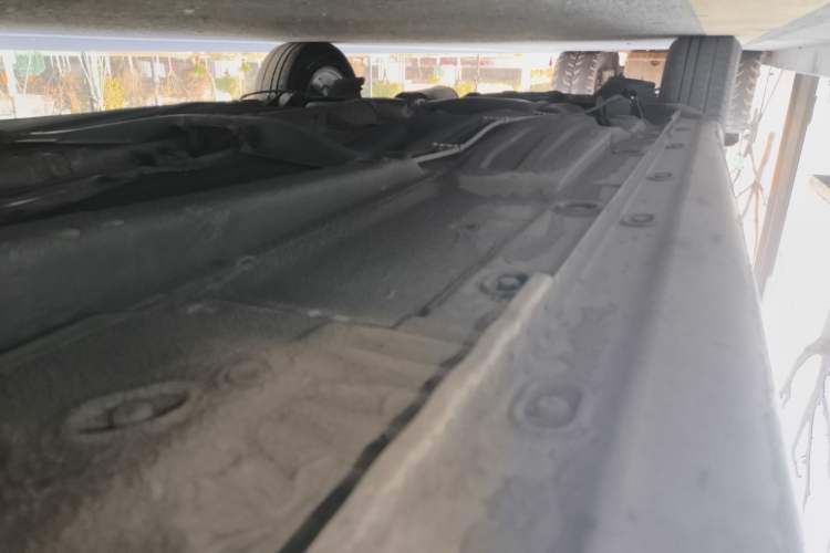 Used Volkswagen Lavida 2011 1.6L Manual - Premium Edition Chassis Front Right