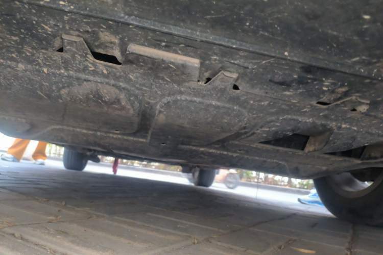Used Volkswagen Lavida 2011 1.6L Automatic PinYou Edition Chassis Front