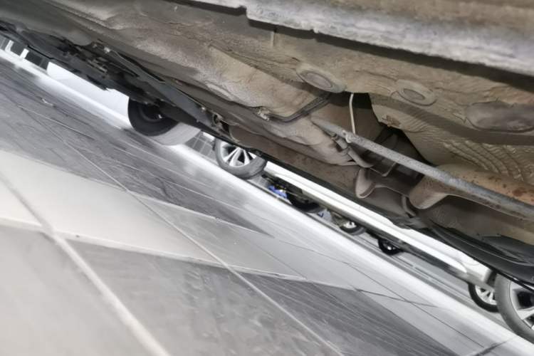 Used Volkswagen Lavida 2011 1.6L Automatic PinYou Edition Chassis Rear Left