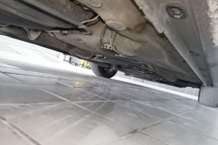 Used Volkswagen Lavida 2011 1.6L Automatic PinYou Edition Chassis Rear Right