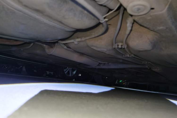 Used Volkswagen Lavida 2011 1.6L Automatic Premium Edition Chassis Rear Right