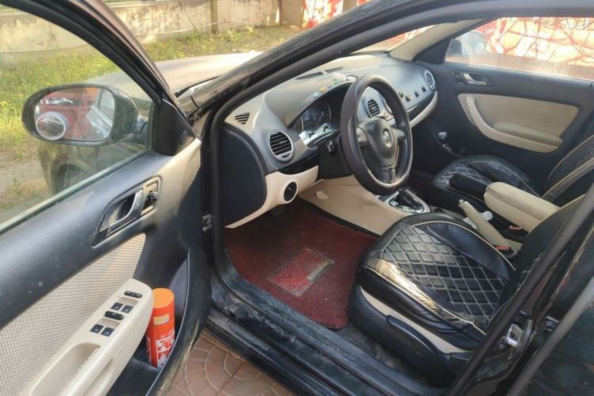 Used Volkswagen Lavida 2011 1.6L Automatic PinYou Edition Driver Seat