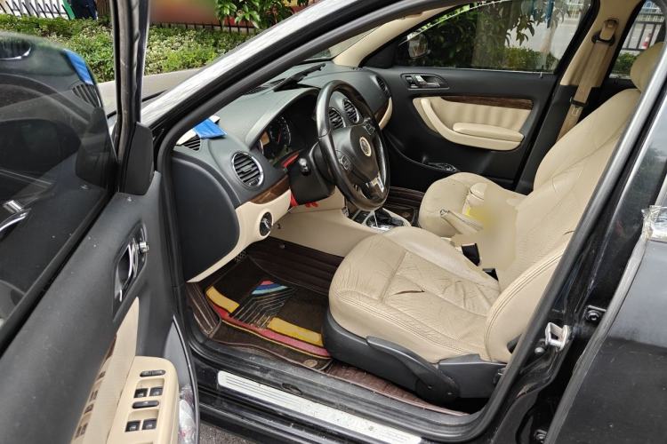 Used Volkswagen Lavida 2011 1.6L Automatic Pinxuan Edition Driver Seat