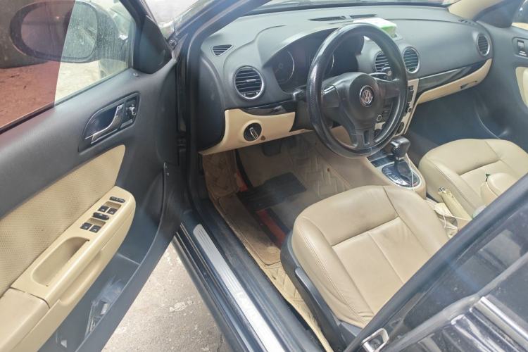 Used Volkswagen Lavida 2011 1.6L Automatic Premium Edition Driver Seat