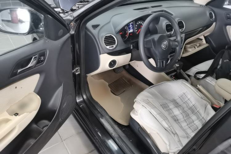 Used Volkswagen Lavida 2011 1.6L Automatic PinYou Edition Driver Seat